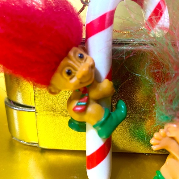 RUSS BERRIE VINTAGE CHRISTMAS ELF TROLLS & CANDY CANE ELF TROLL ORNAMENTS BUNDLE - Picture 11 of 16